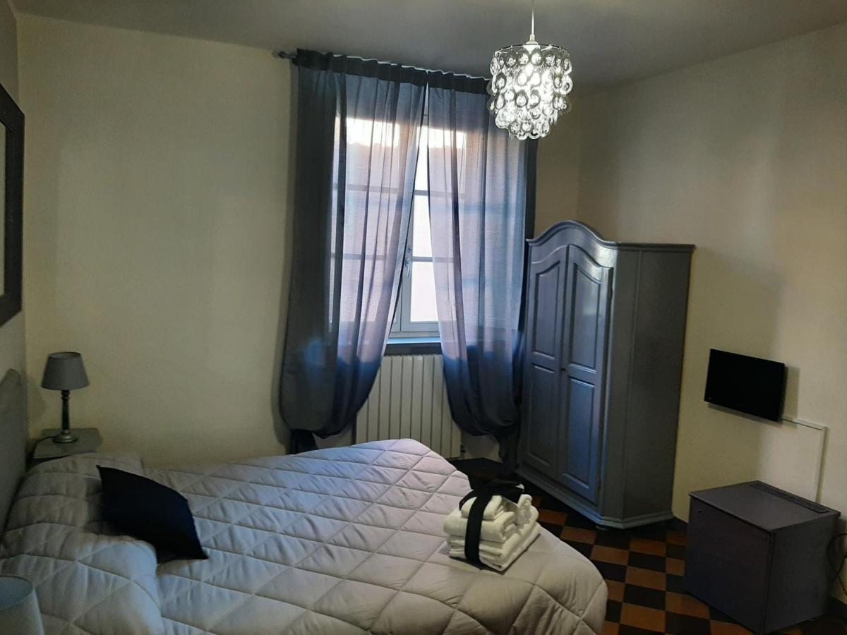 B&B Principe Calaf 3 Lucca Bagian luar foto