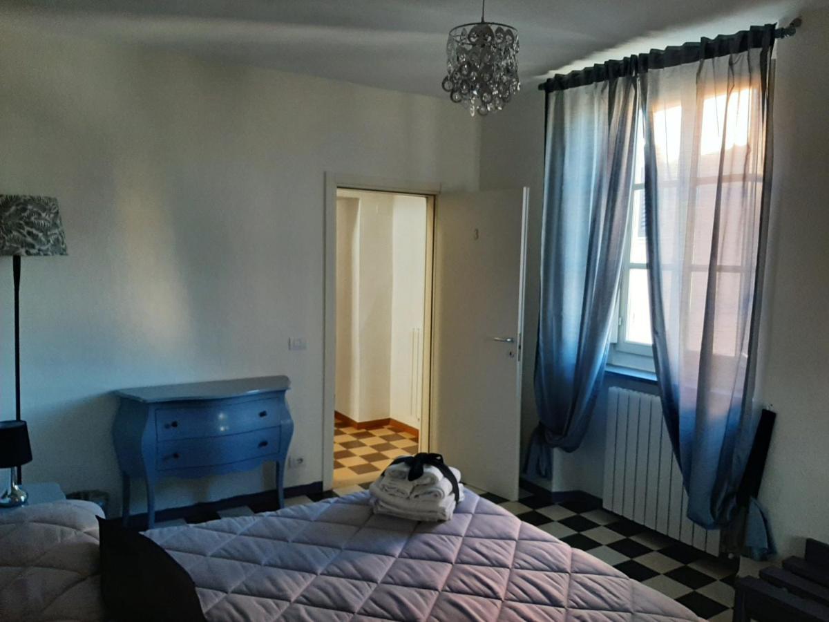 B&B Principe Calaf 3 Lucca Bagian luar foto