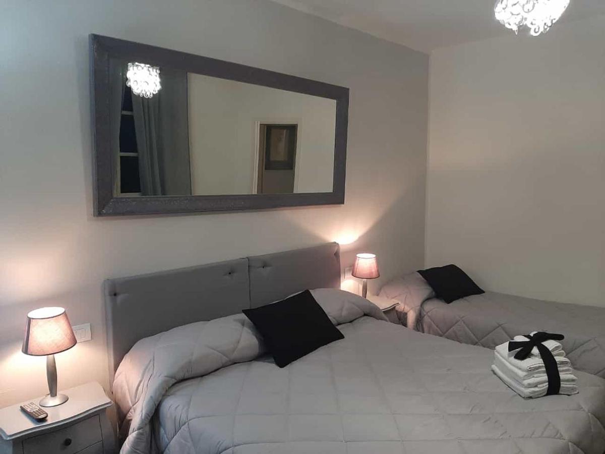 B&B Principe Calaf 3 Lucca Bagian luar foto