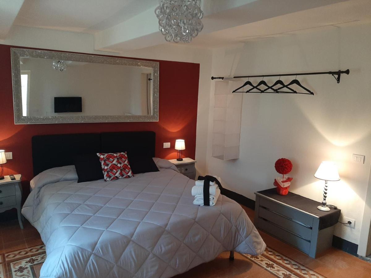B&B Principe Calaf 3 Lucca Bagian luar foto
