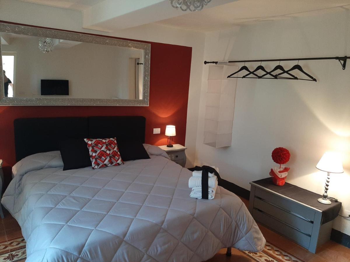 B&B Principe Calaf 3 Lucca Bagian luar foto