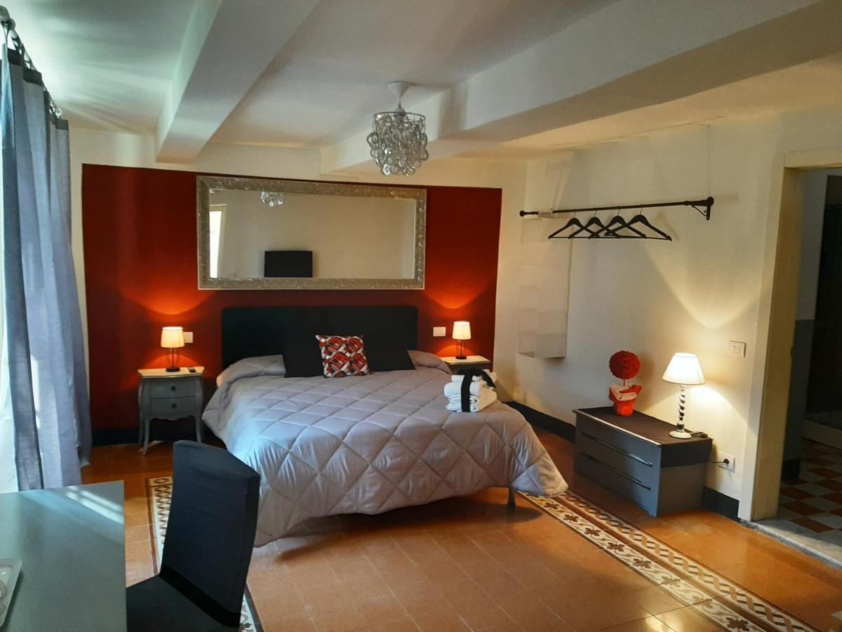 B&B Principe Calaf 3 Lucca Bagian luar foto