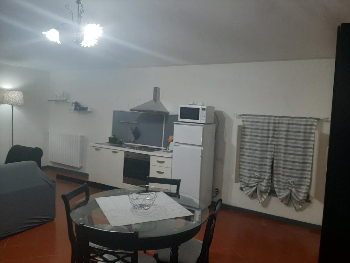 B&B Principe Calaf 3 Lucca Bagian luar foto