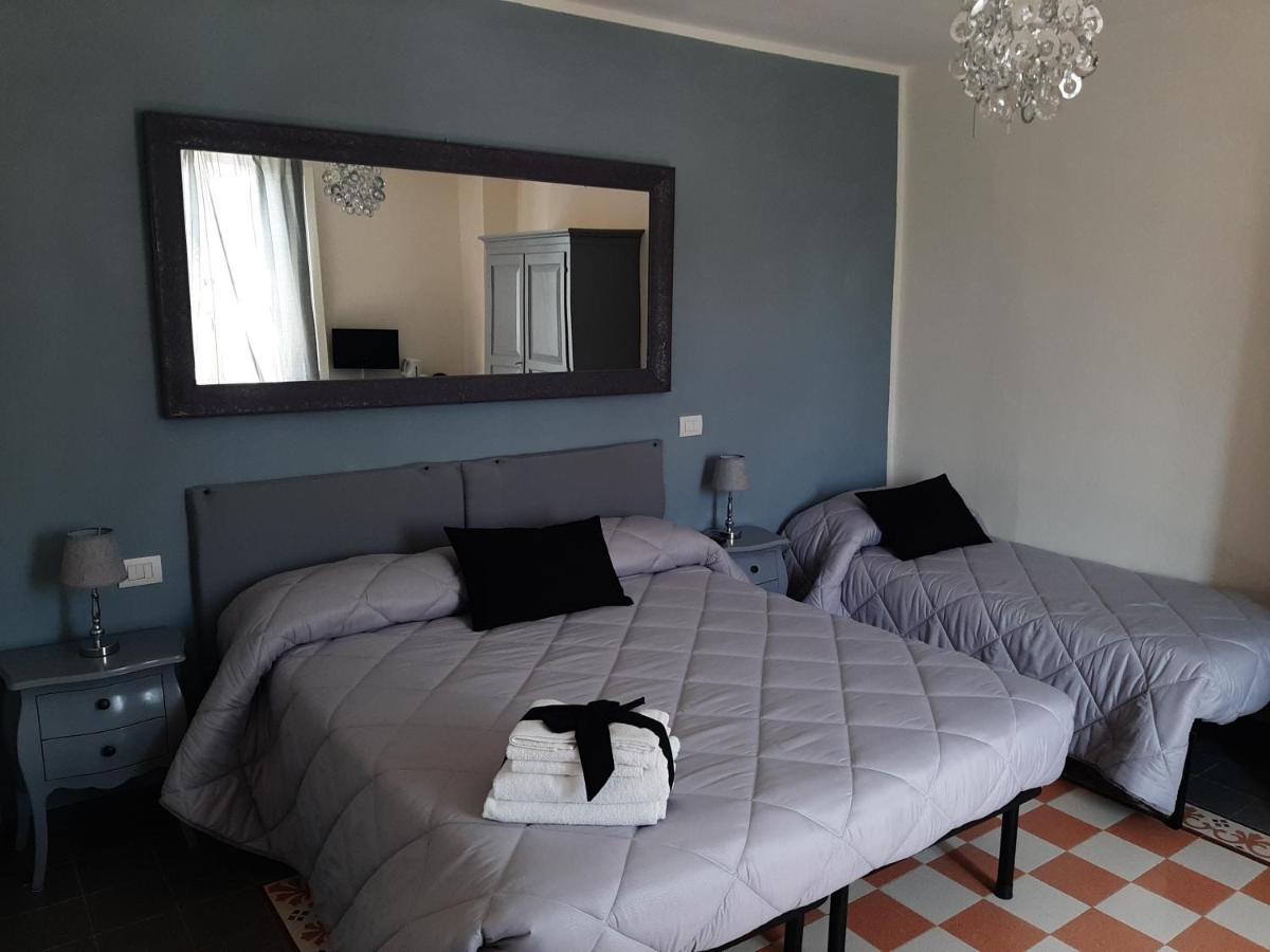 B&B Principe Calaf 3 Lucca Bagian luar foto