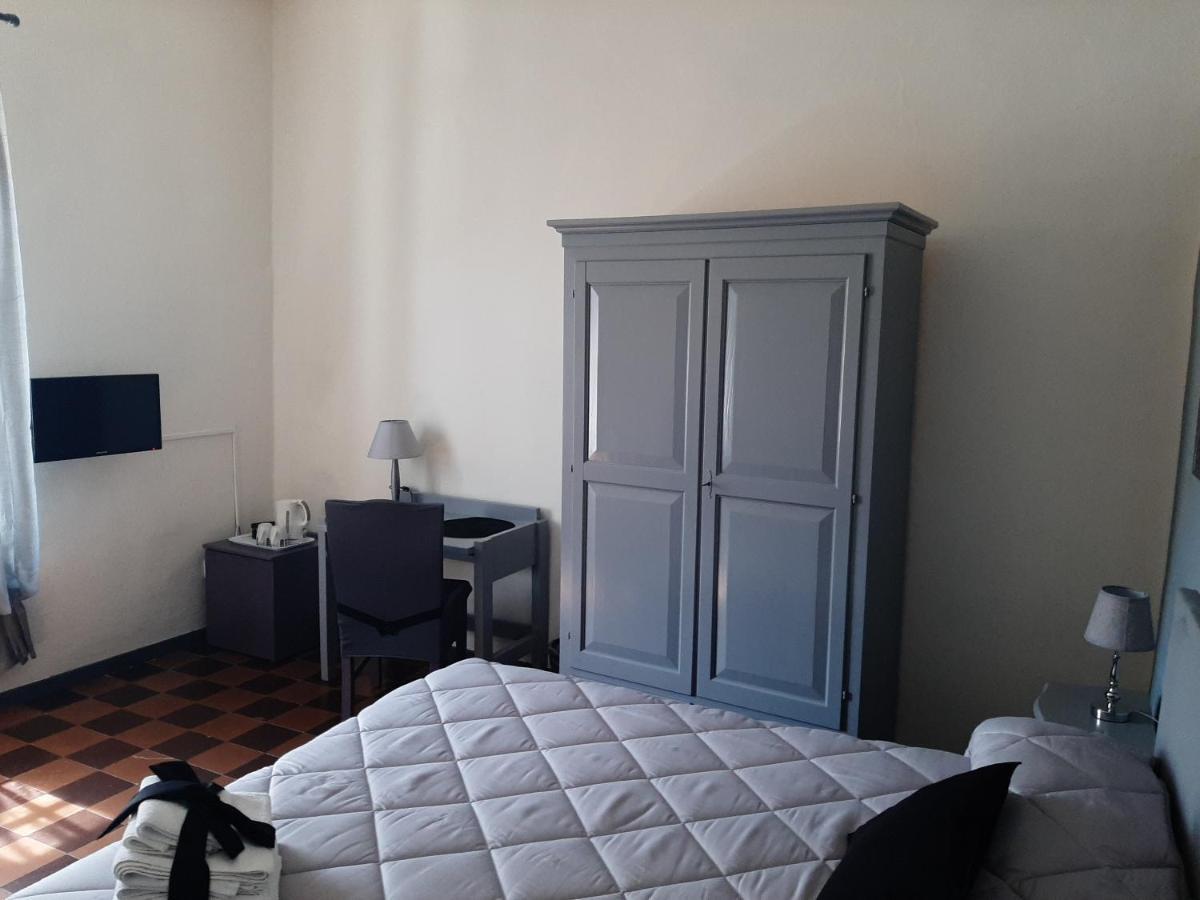 B&B Principe Calaf 3 Lucca Bagian luar foto