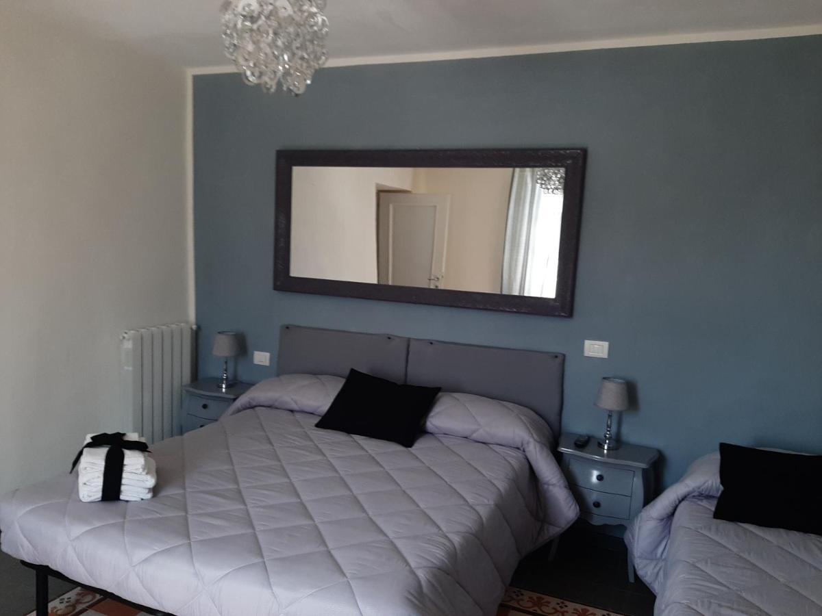 B&B Principe Calaf 3 Lucca Bagian luar foto